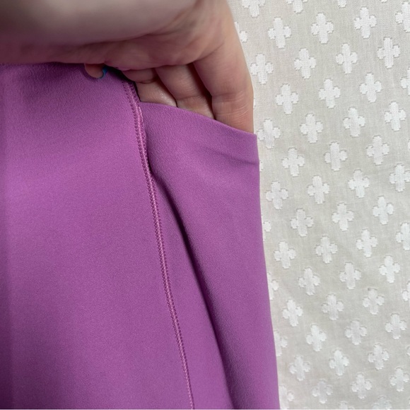 Athleta Lilac Purple Salutation Stash Leggings - Picture 3 of 6